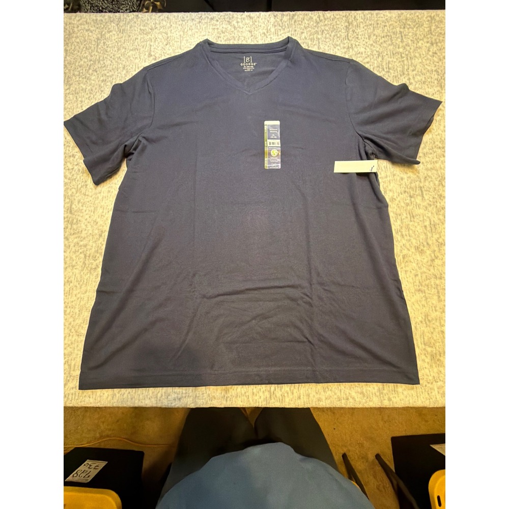 George Men Navy Blue XL Moisture Wicking V Neck Tee‎ Shirt NWT